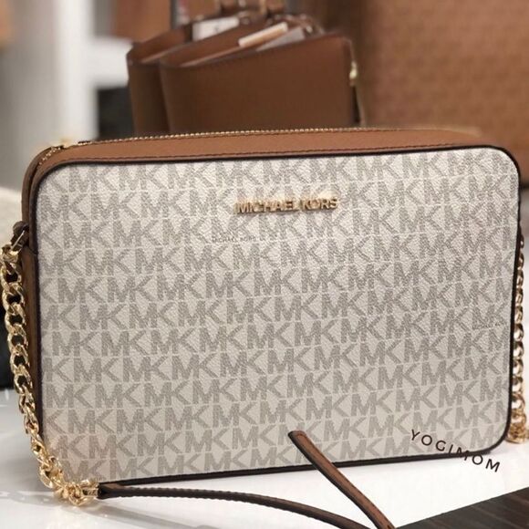 MICHAEL KORS Jet Set Large Vanilla MK Logo East West Xbody Messenger Hand Bag - Picture 1 of 9